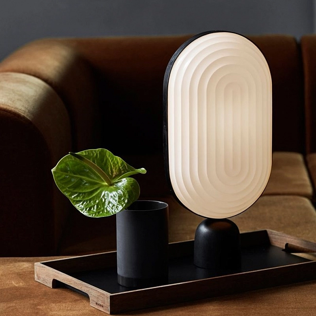 Arc Table